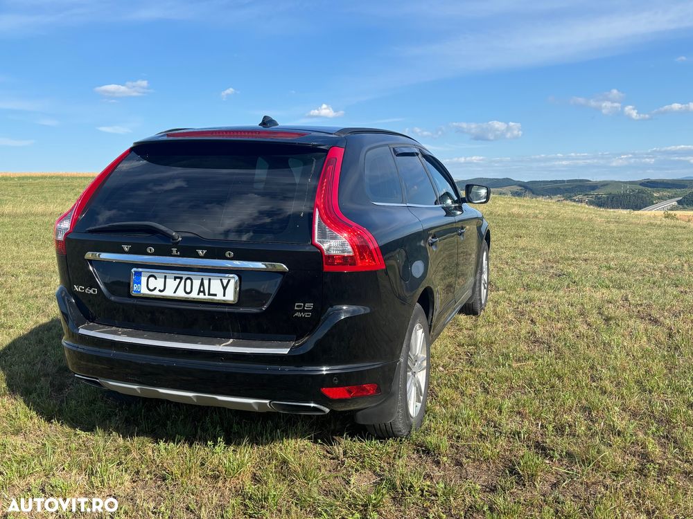 Volvo XC 60 D5 AWD Geartronic Kinetic - 10