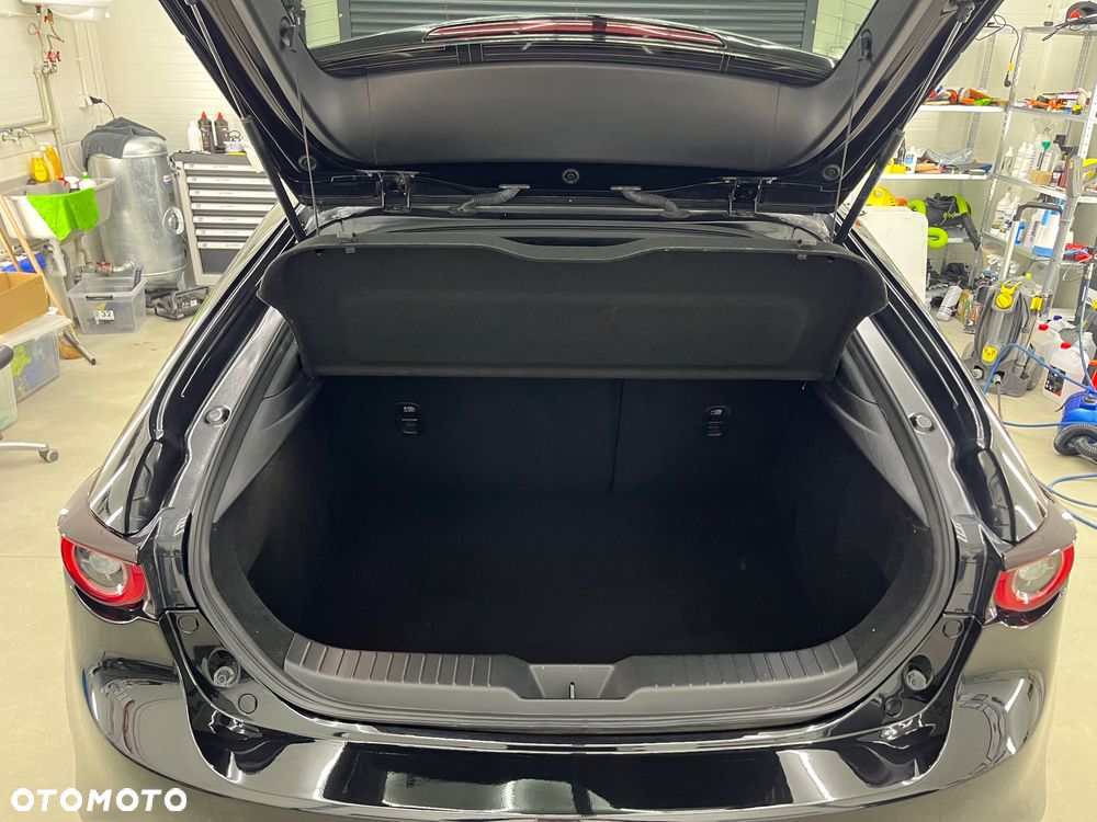 Mazda 3 2.0 mHEV Exclusive Line - 20