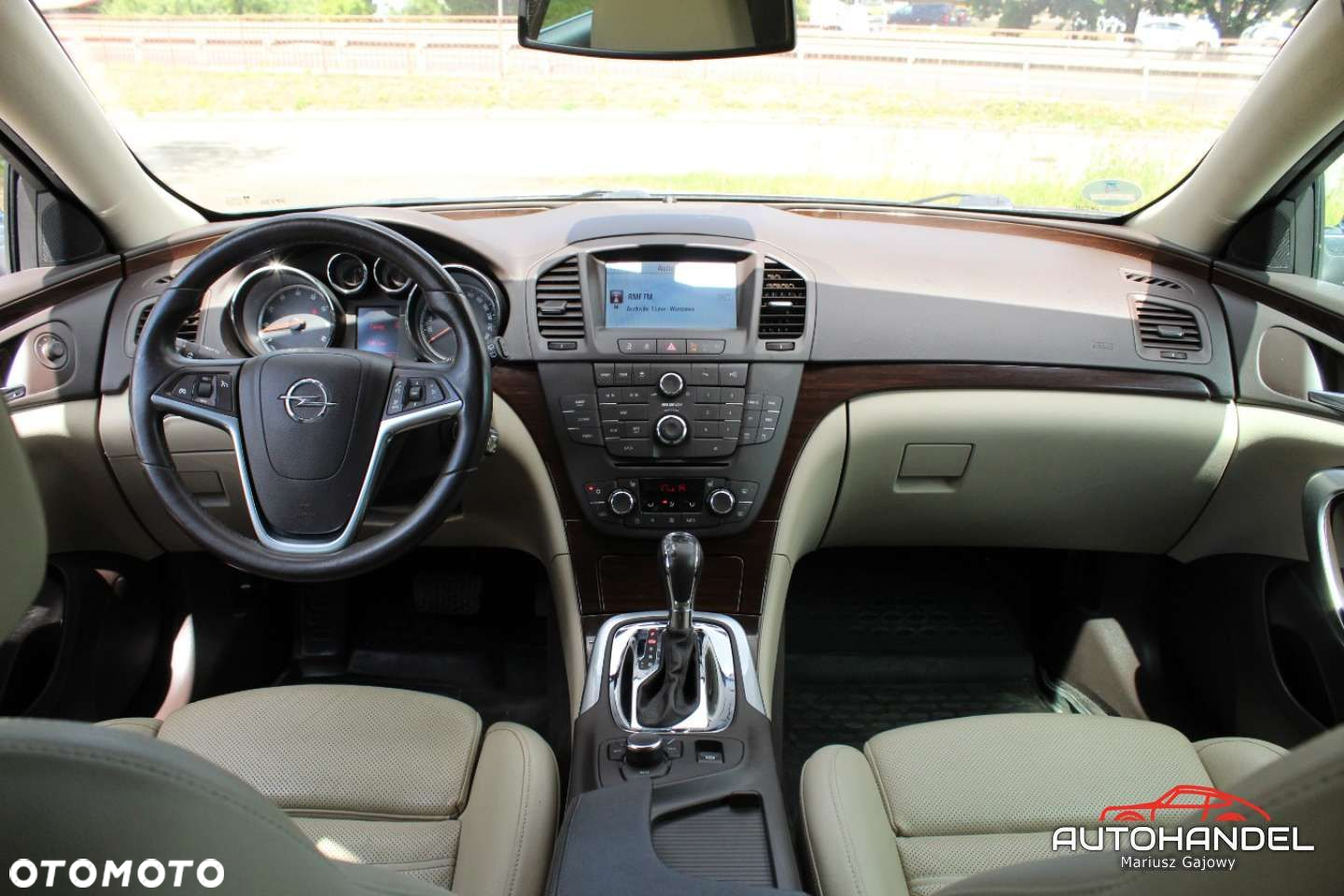 Opel Insignia - 8