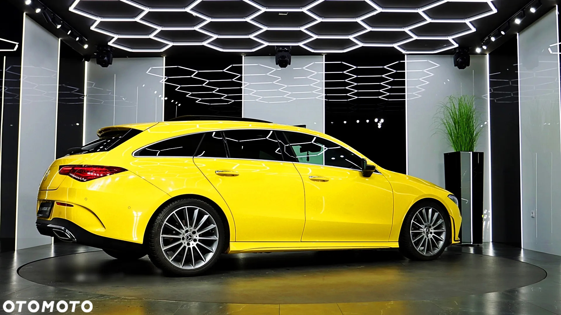Mercedes-Benz CLA 200 AMG Line 7G-DCT - 12