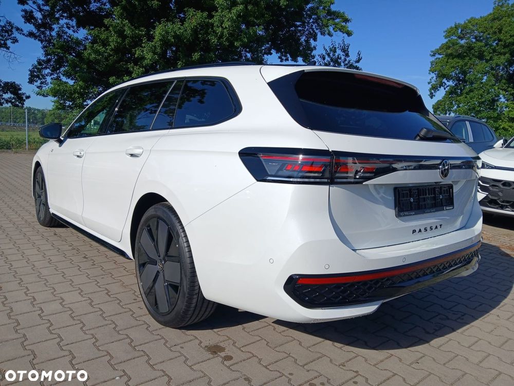 Volkswagen Passat Variant - 7