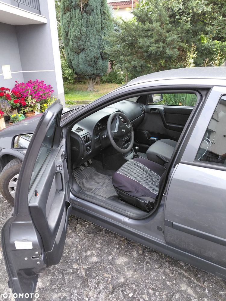 Opel Astra - 2