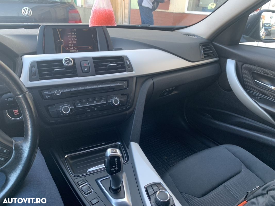BMW Seria 3 - 10