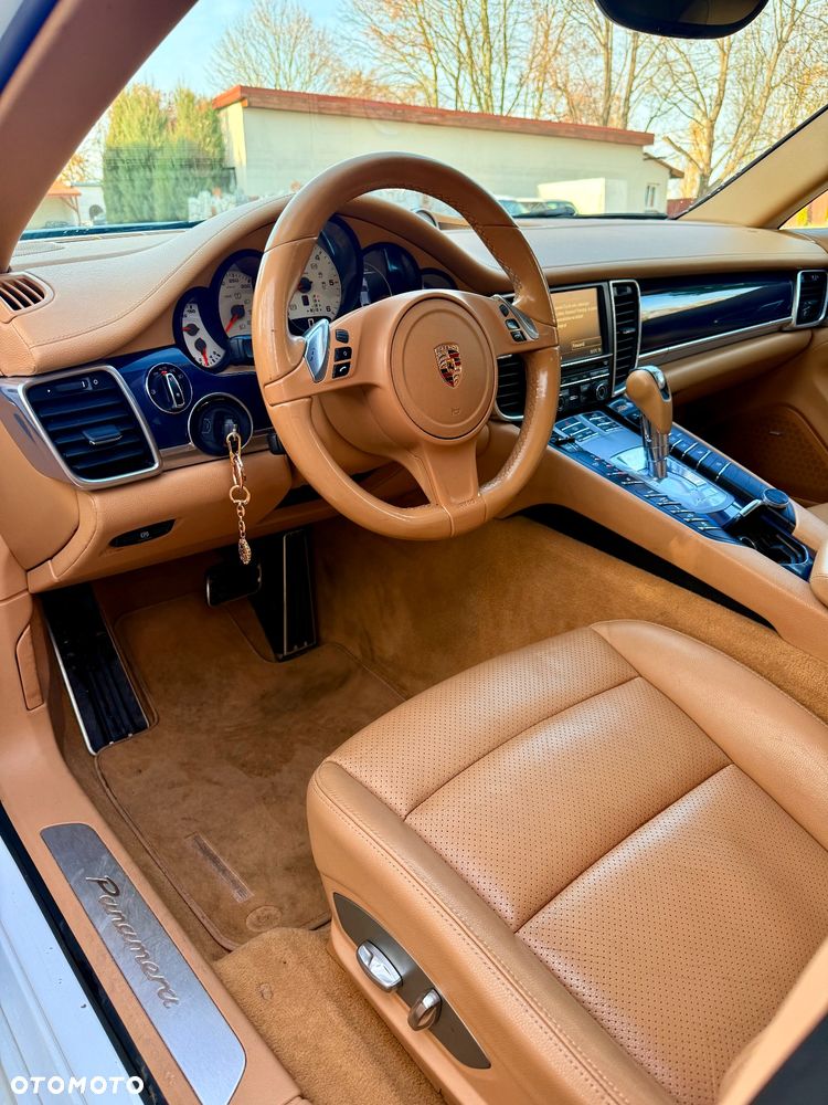 Porsche Panamera Diesel - 22