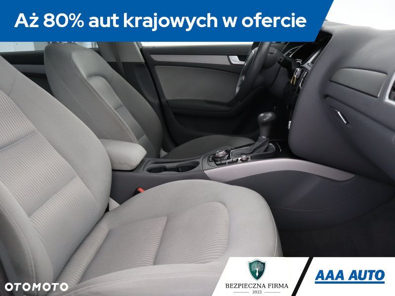 Audi A4 Limousine - 11