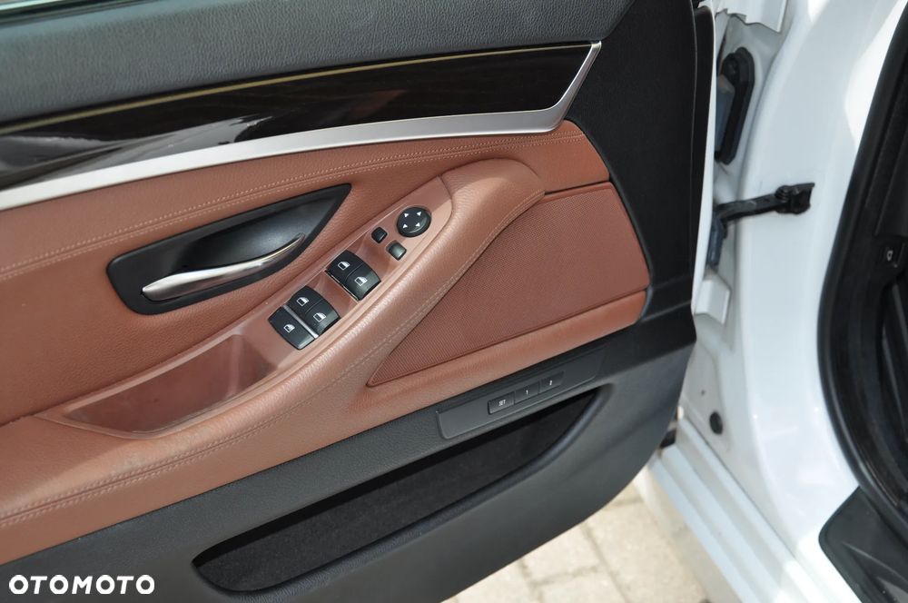 BMW Seria 5 535i xDrive - 21