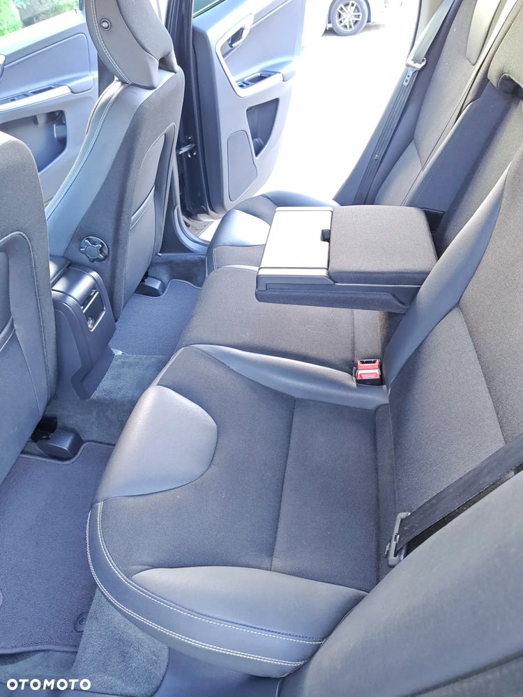 Volvo XC 60 DRIVe Kinetic - 34