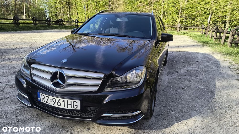 Mercedes-Benz Klasa C 200 CGI Automatik BlueEFFICIENCY Special Edition - 2