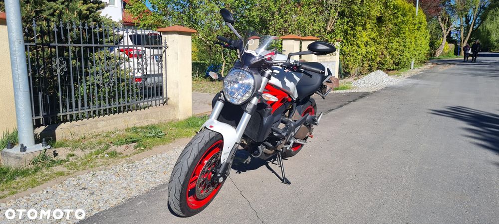 Ducati Monster - 1