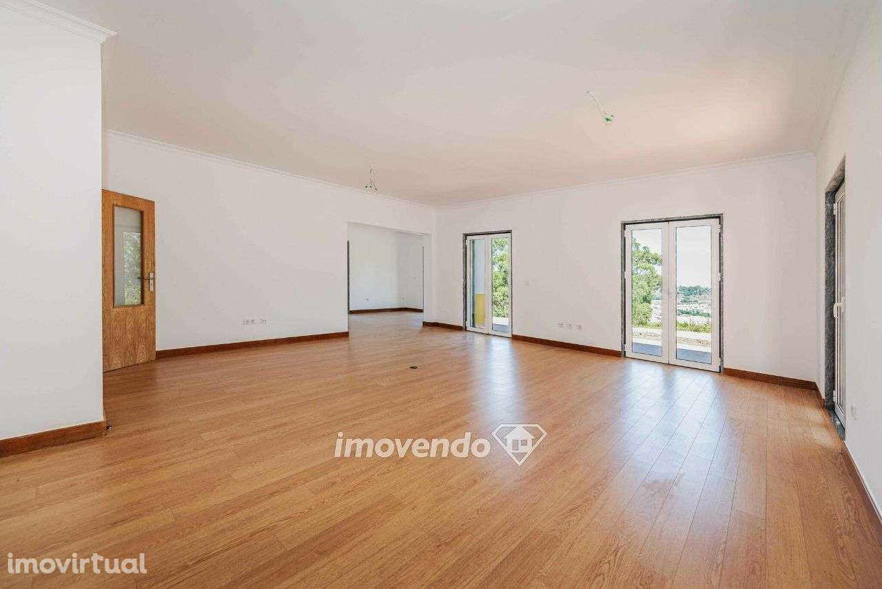 Moradia T5, pronta a habitar, próxima do TagusPark, em Barcarena - Grande imagem: 3/60