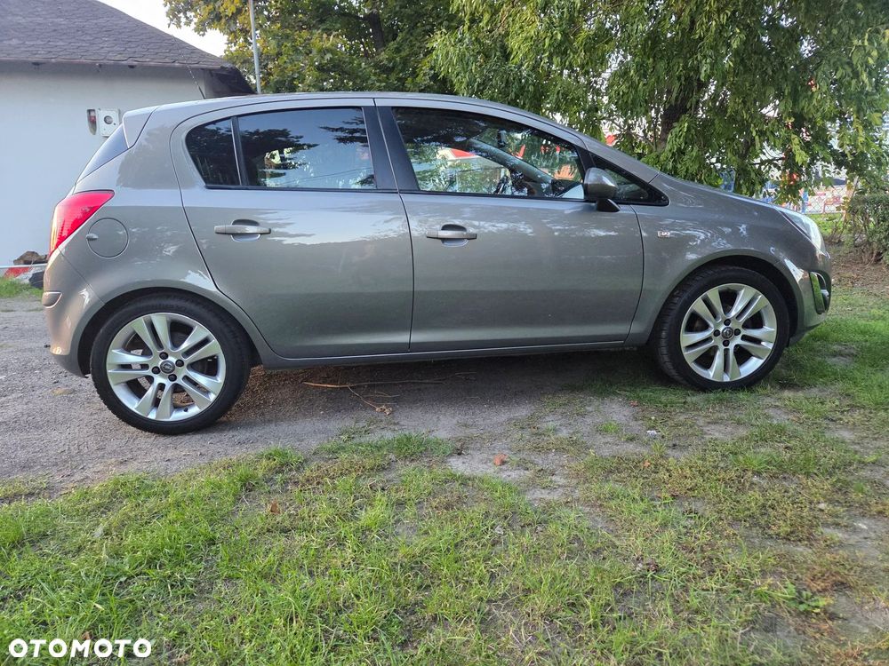 Opel Corsa 1.4 Essentia - 8