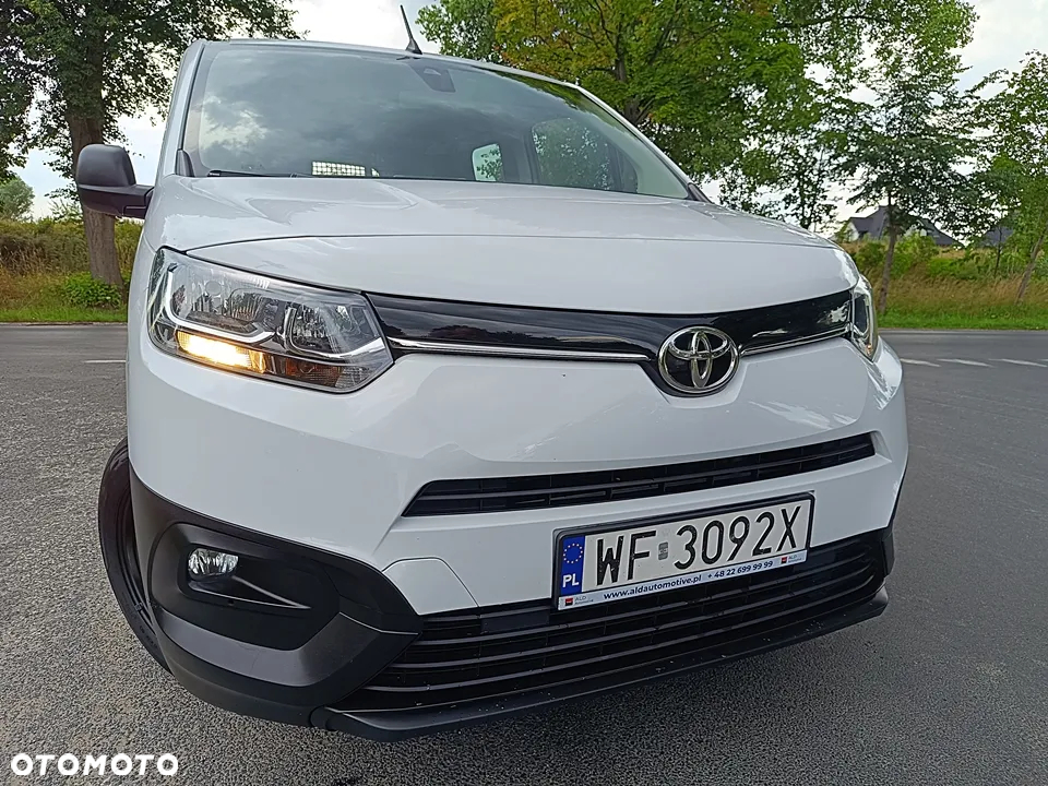 Toyota Proace City 1.5 D-4D Long 2,3t Active (bryg.) - 2