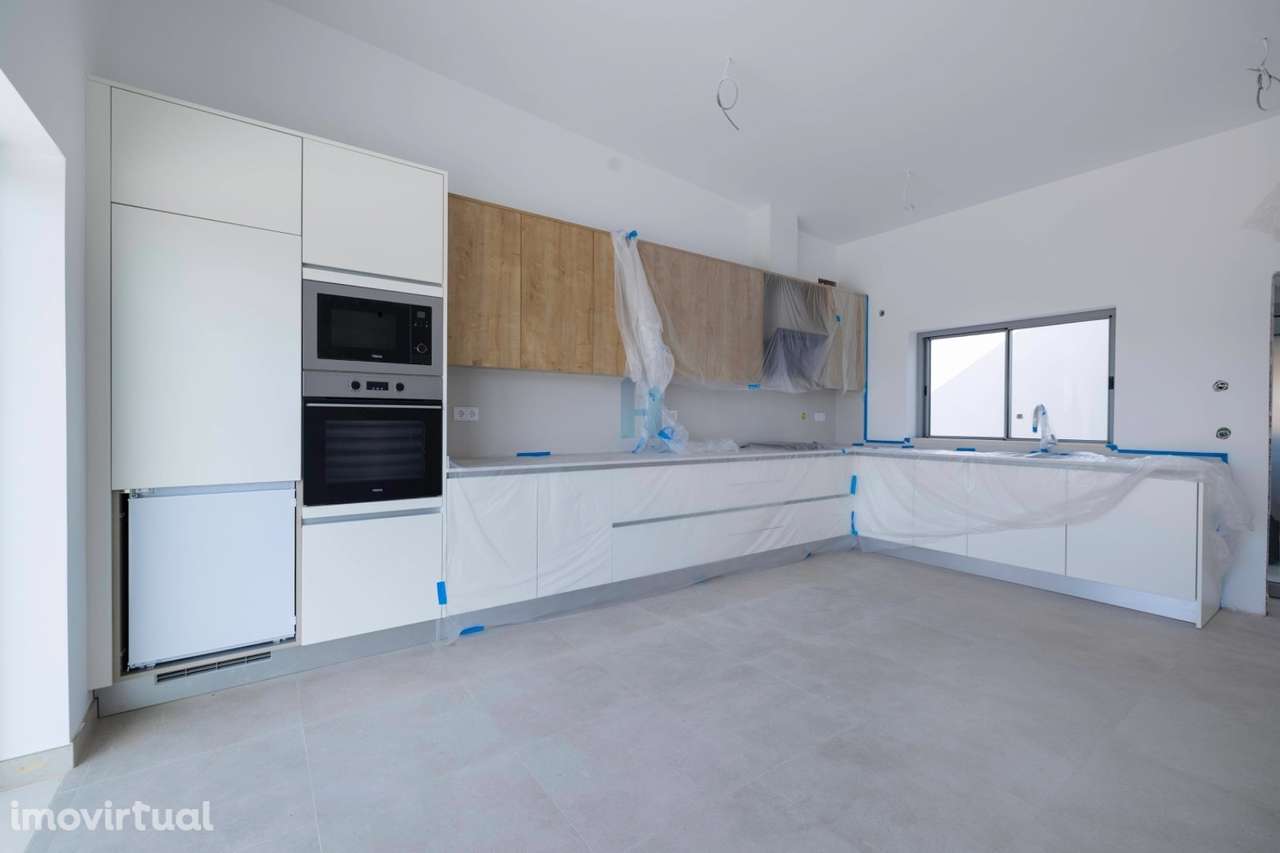 Moradia V4 - Montes da Vala - Grande imagem: 5/27