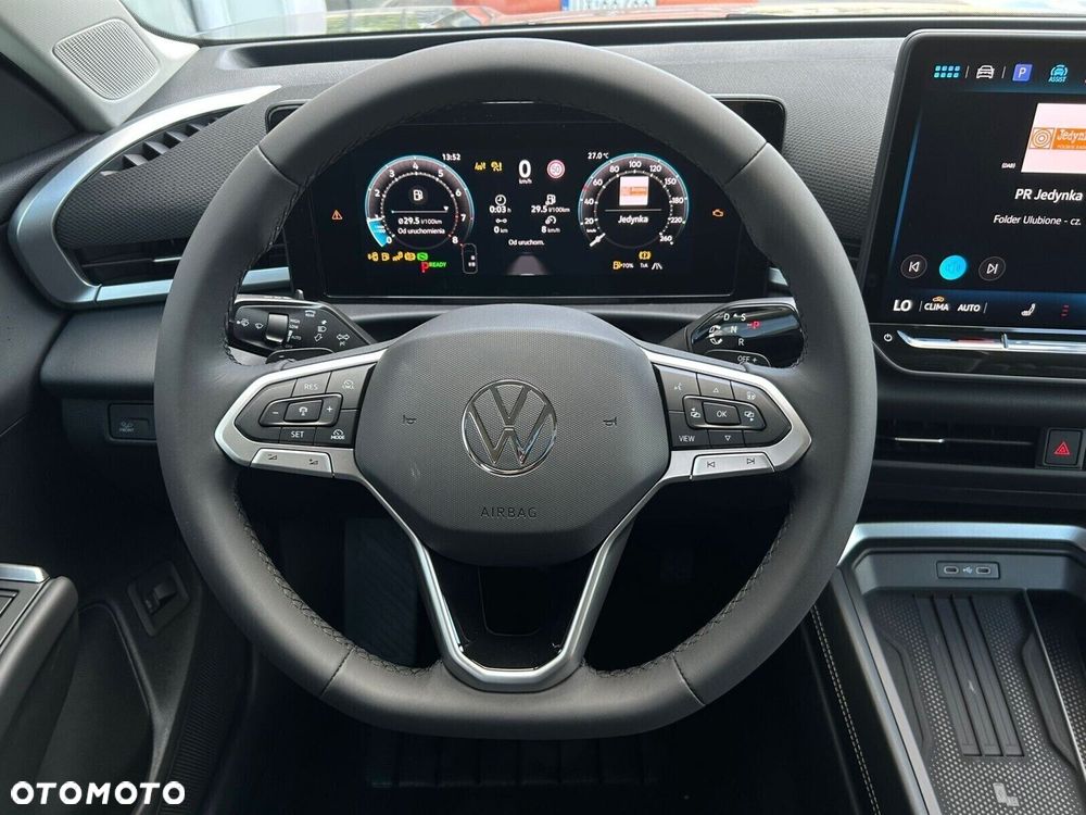 Volkswagen T-Roc - 14