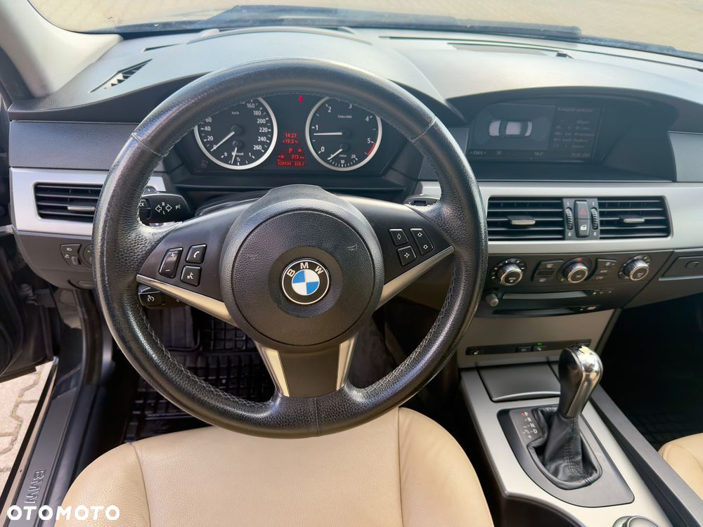 BMW Seria 5 520d - 15