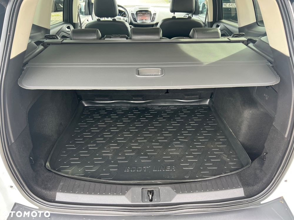 Ford Kuga 2.0 TDCi 2x4 Titanium - 8