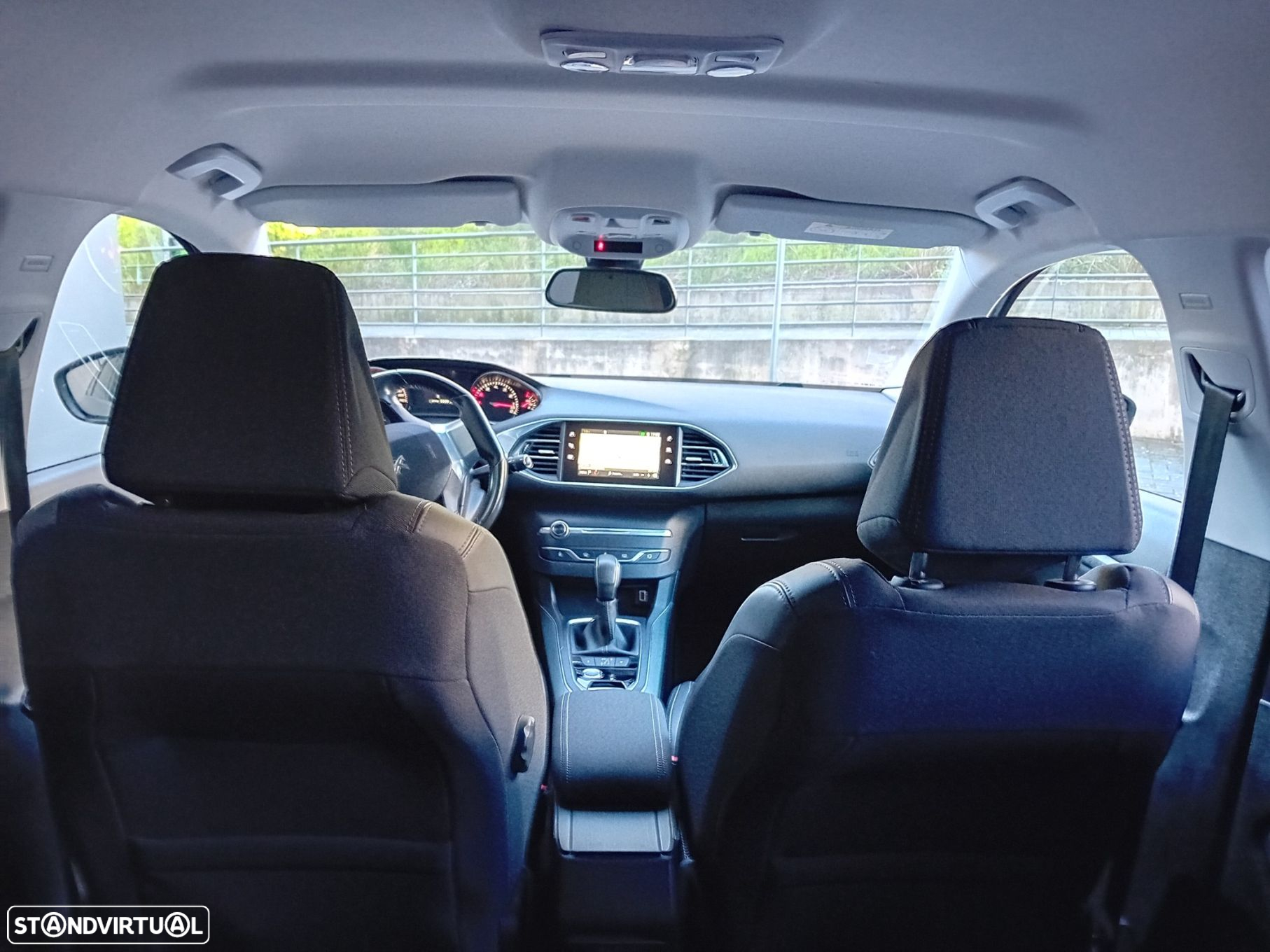 Peugeot 308 SW 1.2 PureTech Allure EAT6 - 14