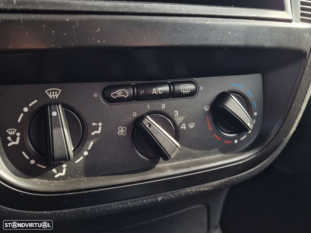 Citroën C2 1.4 HDi VTR - 13