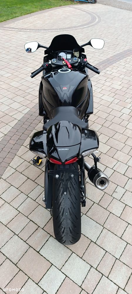 Suzuki GSX-R - 6