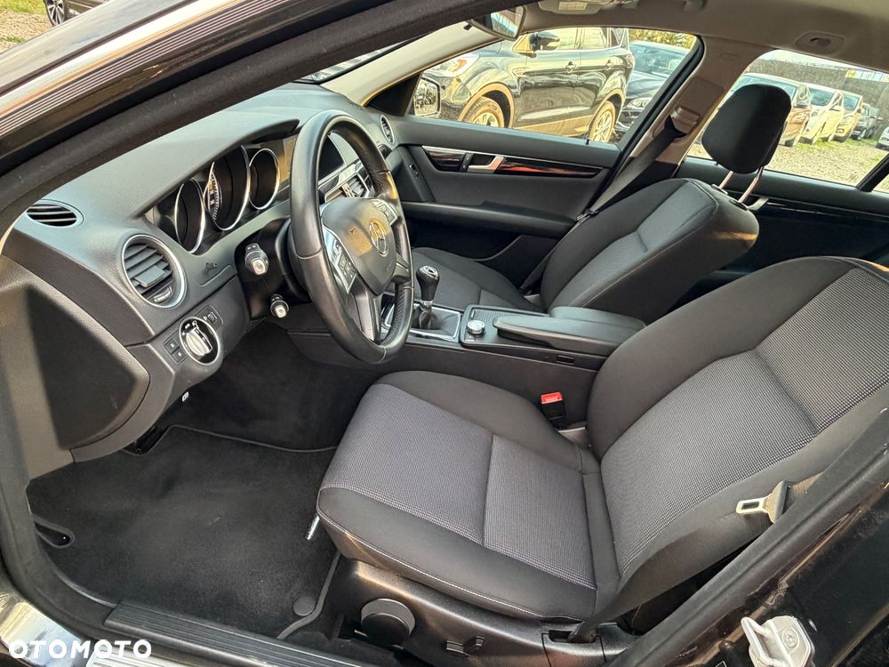 Mercedes-Benz Klasa C 200 (BlueEFFICIENCY) - 6