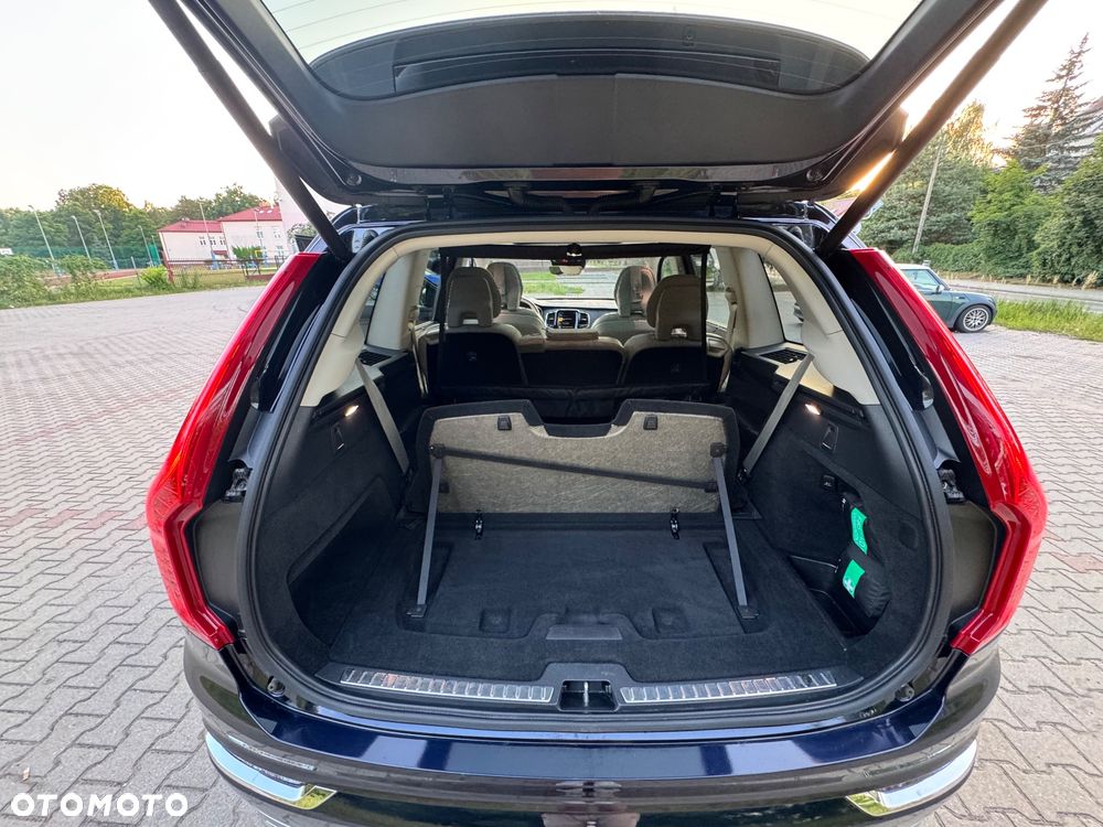 Volvo XC 90 D5 AWD Inscription 7os - 7