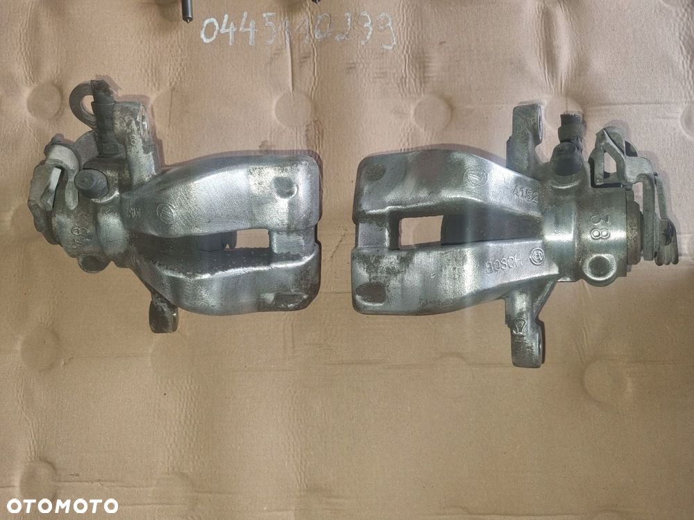 Zacisk prawy tył Fiat Bravo II - 1