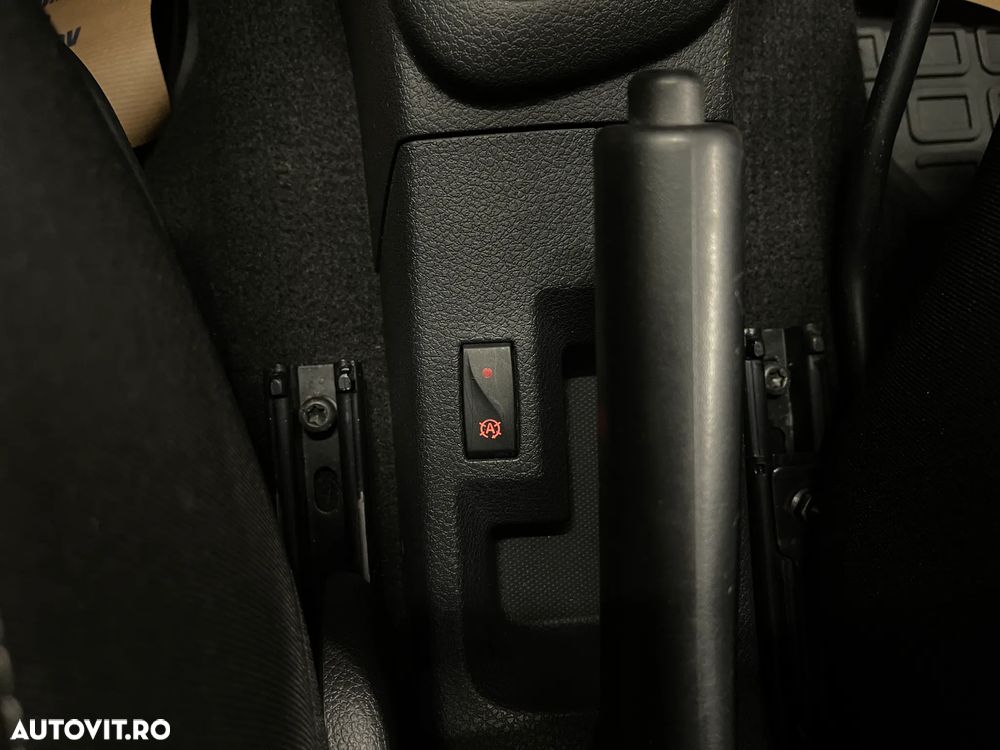 Dacia Logan 1.5 Blue dCi Laureate - 18