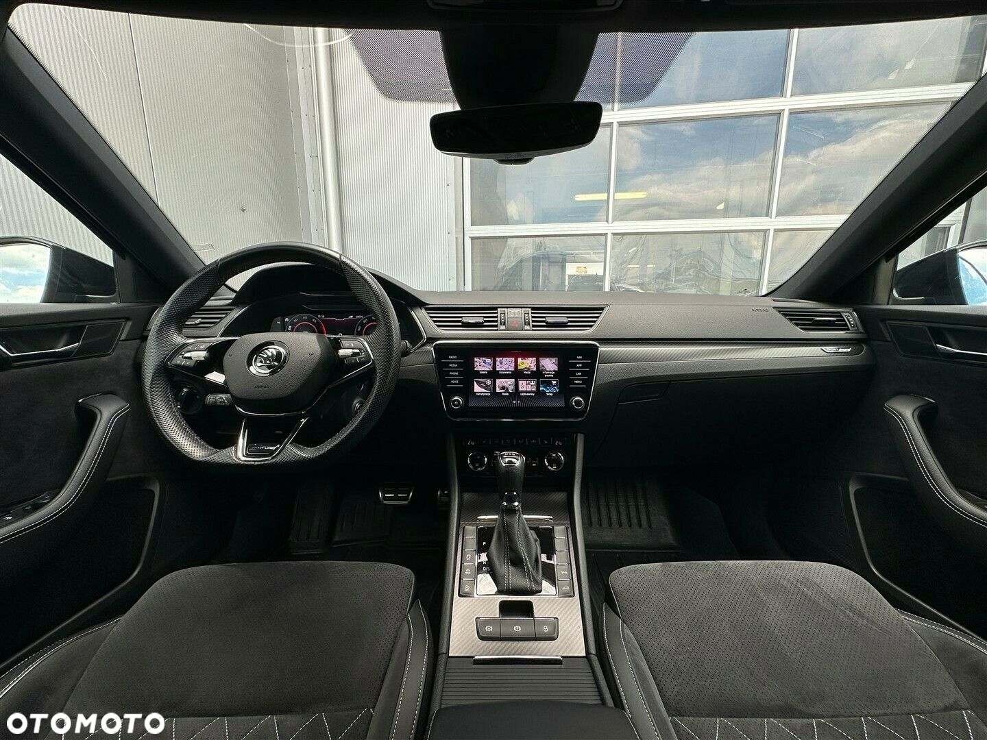 Skoda Superb 2.0 TDI SCR Sportline DSG - 5