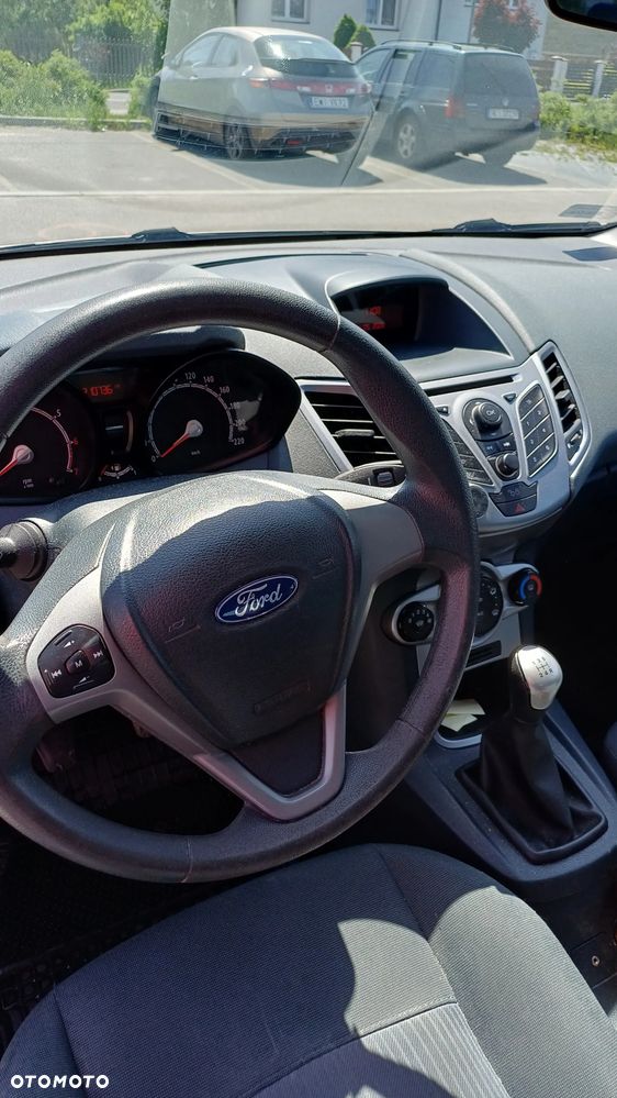 Ford Fiesta 1.25 Ambiente - 12
