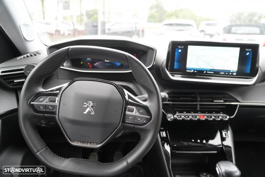 Peugeot 2008 1.2 PureTech Allure - 9