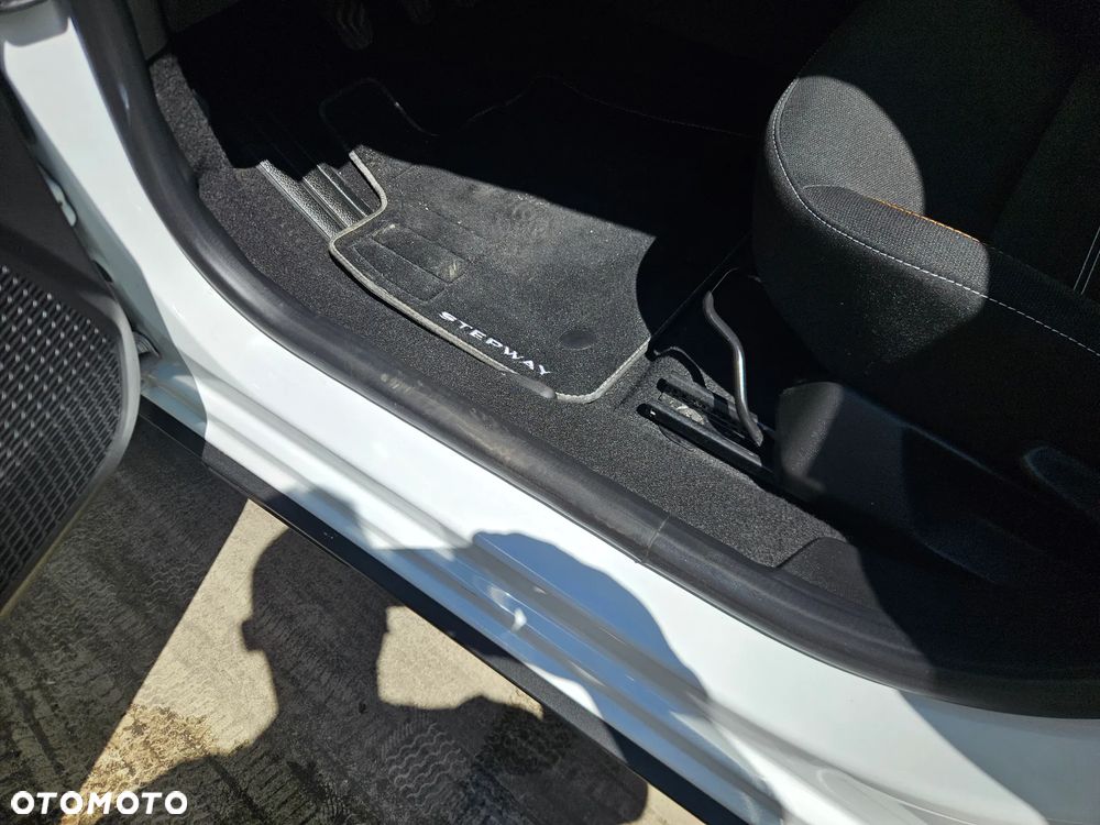 Dacia Sandero TCe 90 Comfort - 25