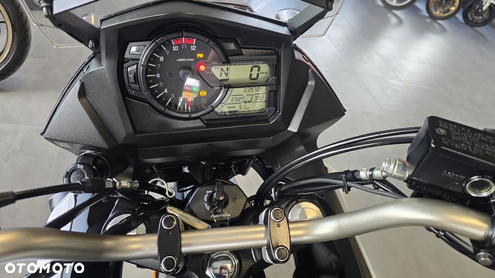 Suzuki V-STROM - 11