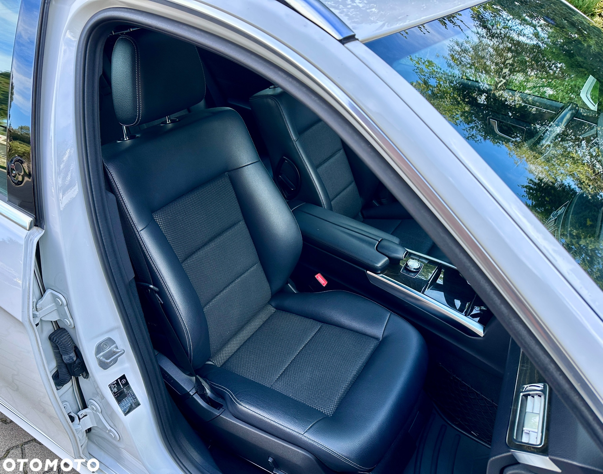Mercedes-Benz Klasa E 200 CDI 7G-TRONIC - 29