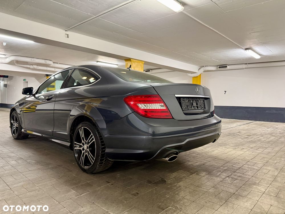Mercedes-Benz Klasa C 180 Edition - 6