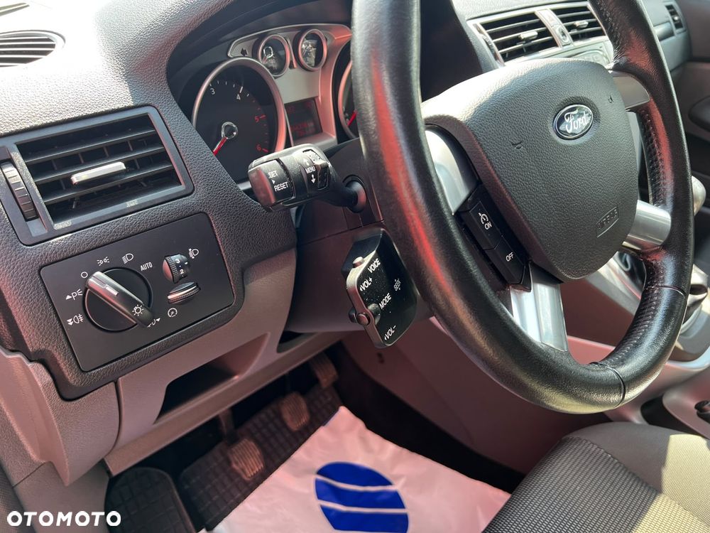 Ford Kuga 2.0 TDCi 4WD Trend - 26