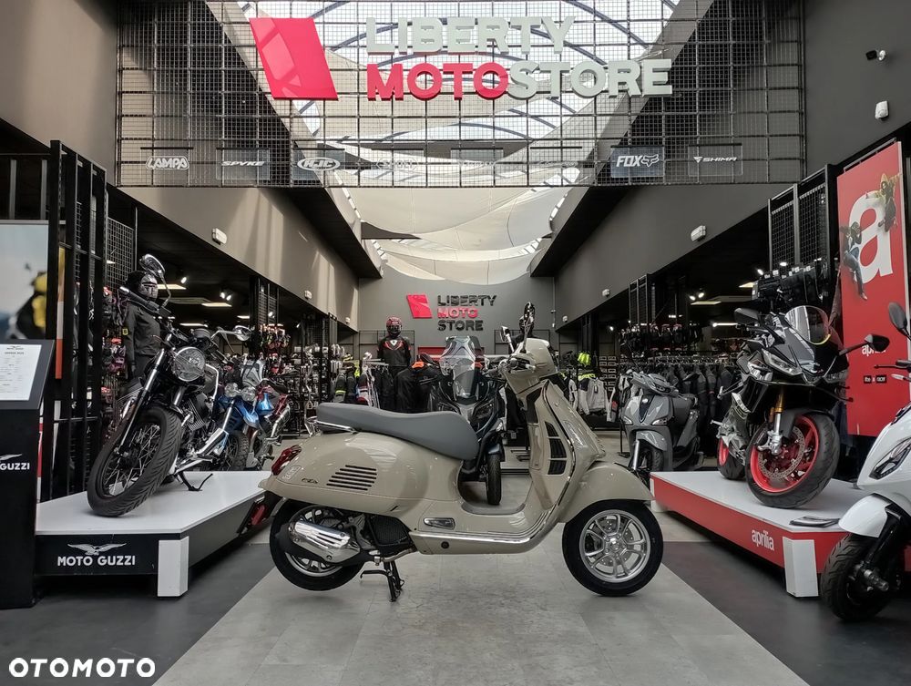 Vespa GTS - 2