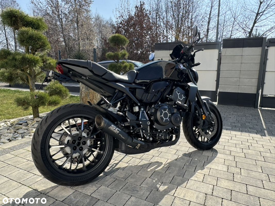 Honda CB - 3