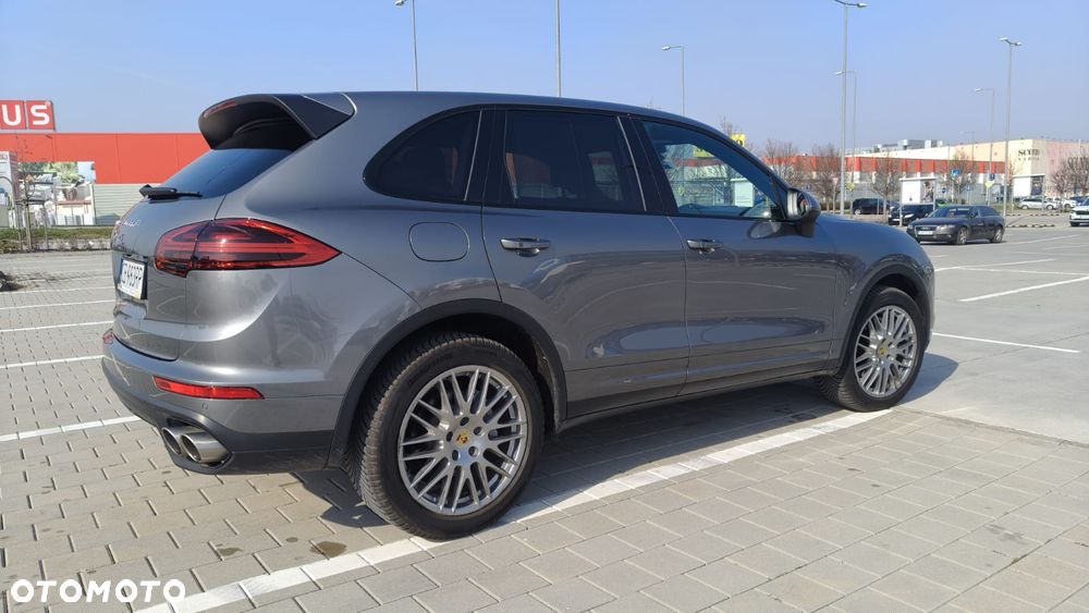Porsche Cayenne S - 34