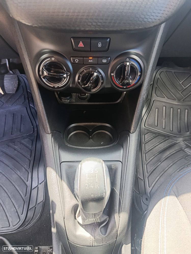 Peugeot 208 1.5 BlueHDi Signature - 11