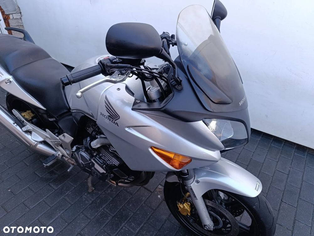 Honda CBF - 27