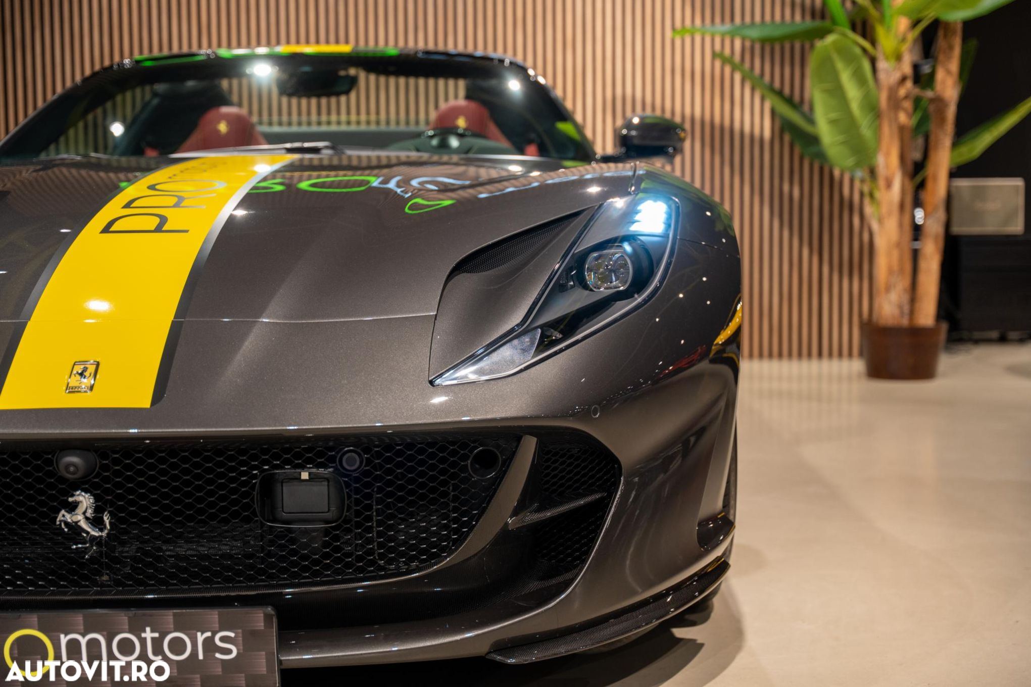 Ferrari 812 - 13