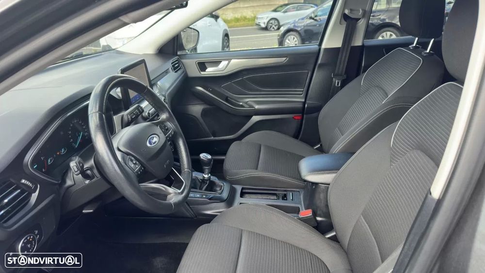 Ford Focus SW 1.5 TDCi EcoBlue Titanium - 24