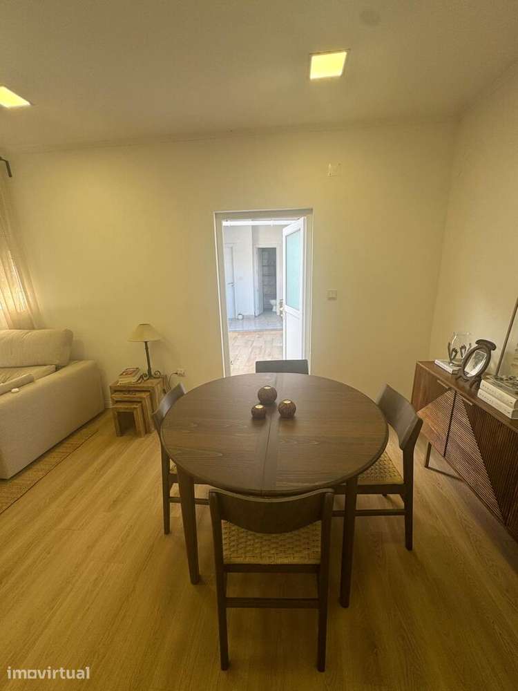 Habitação T2 em Santa Iria de Azoia, São João da Talha e Bobadela de 4 - Grande imagem: 2/26
