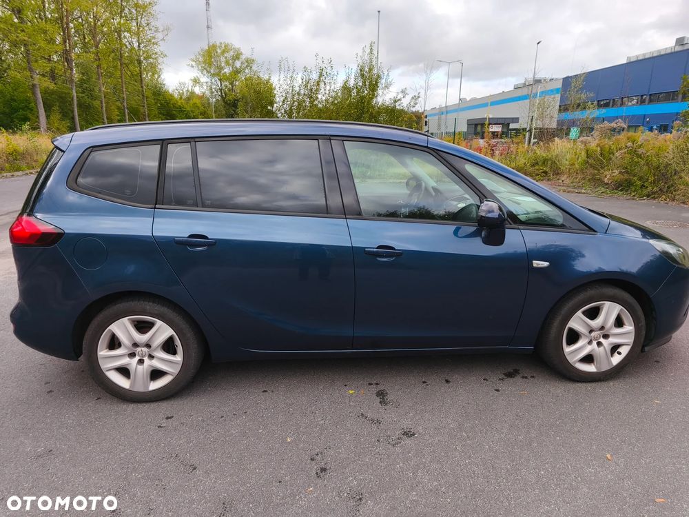 Opel Zafira - 23