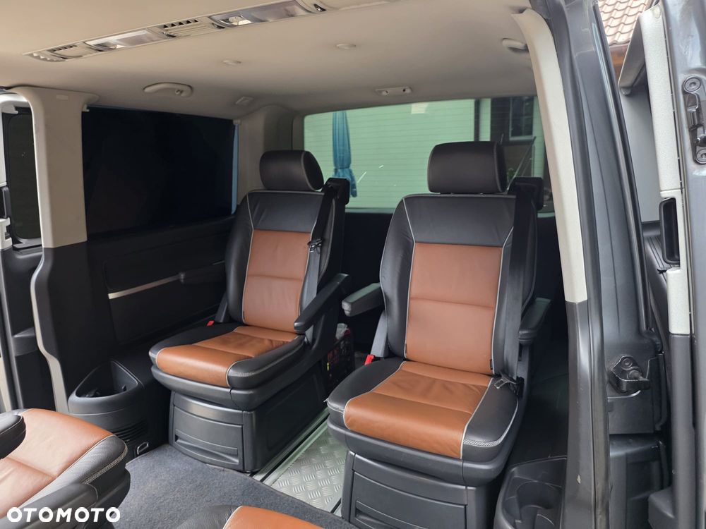 Volkswagen Multivan - 10