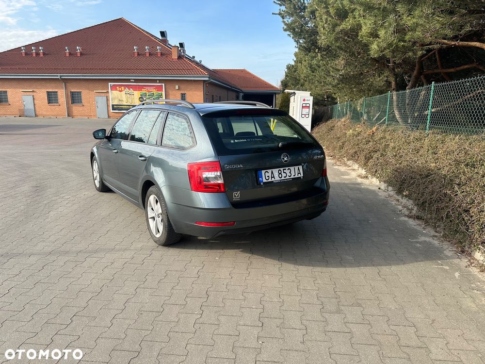 Skoda Octavia 1.4 TSI Ambition DSG - 5