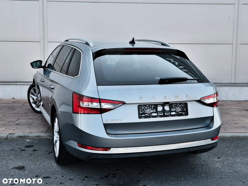 Skoda Superb 1.6 TDI Ambition DSG - 15