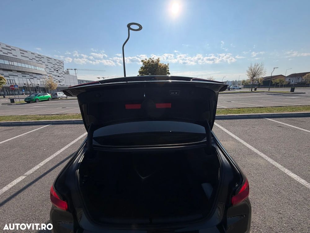 BMW Seria 5 520d Aut. - 7
