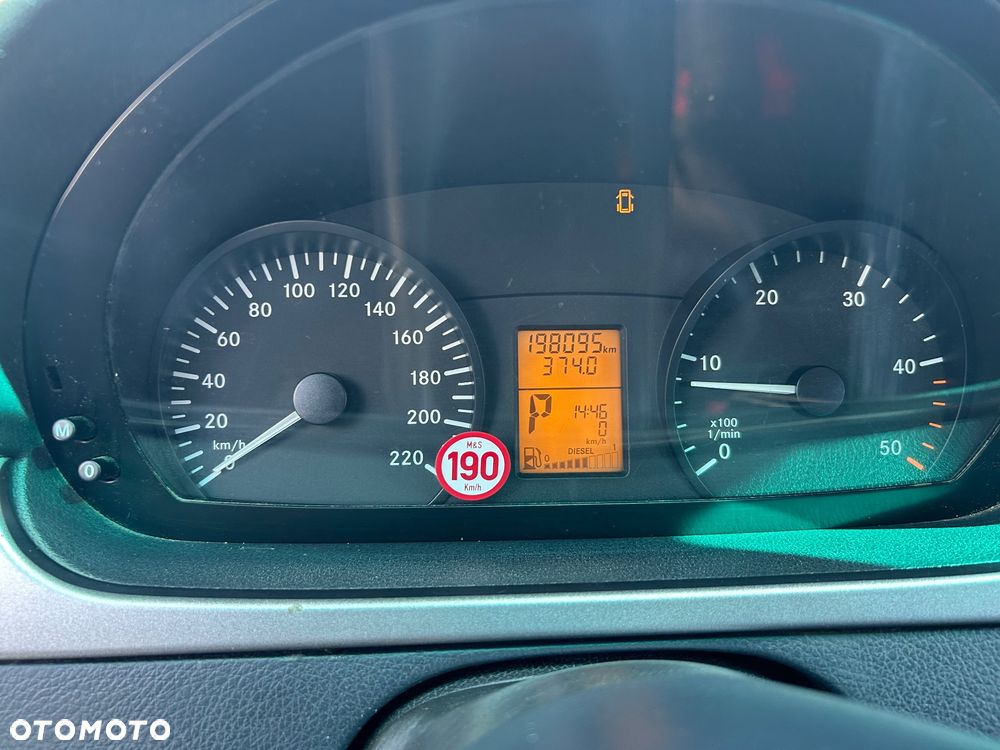 Mercedes-Benz Vito - 9