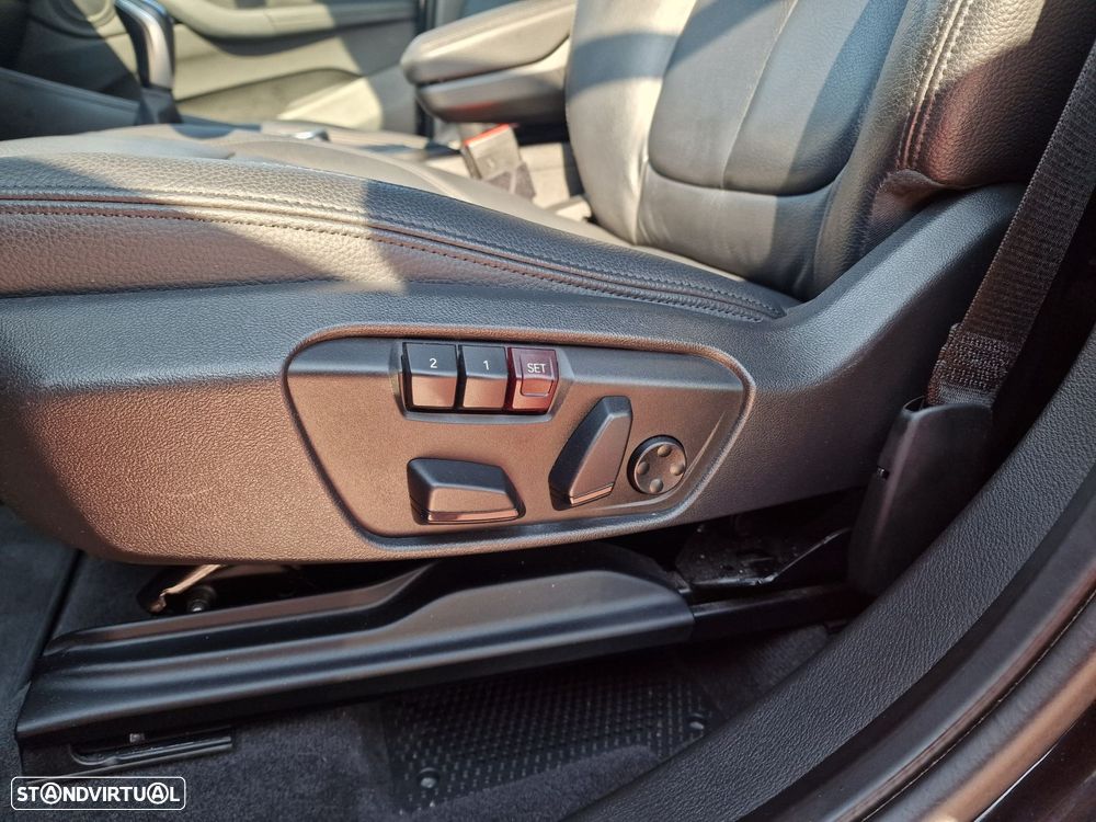 BMW X1 16 d sDrive Advantage - 14